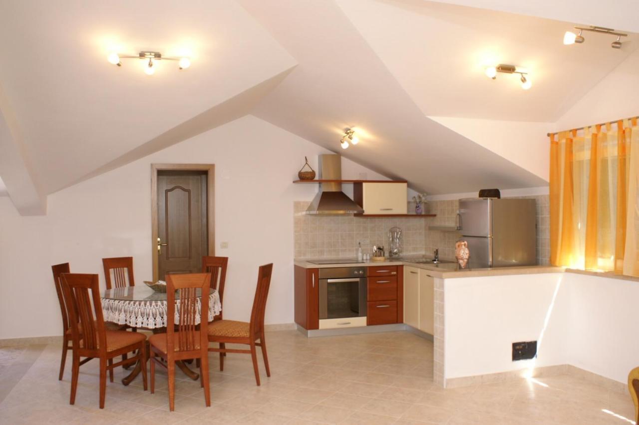 Apartments By The Sea Supetar, Brac - 4274 Ngoại thất bức ảnh