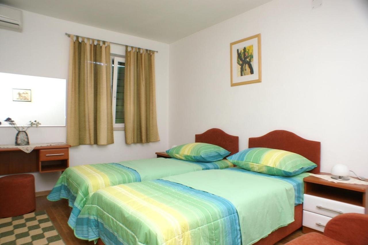 Apartments By The Sea Supetar, Brac - 4274 Ngoại thất bức ảnh
