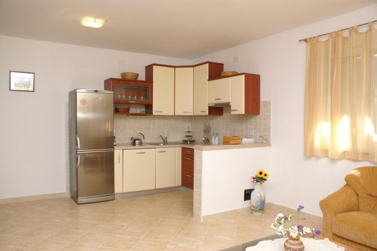 Apartments By The Sea Supetar, Brac - 4274 Ngoại thất bức ảnh